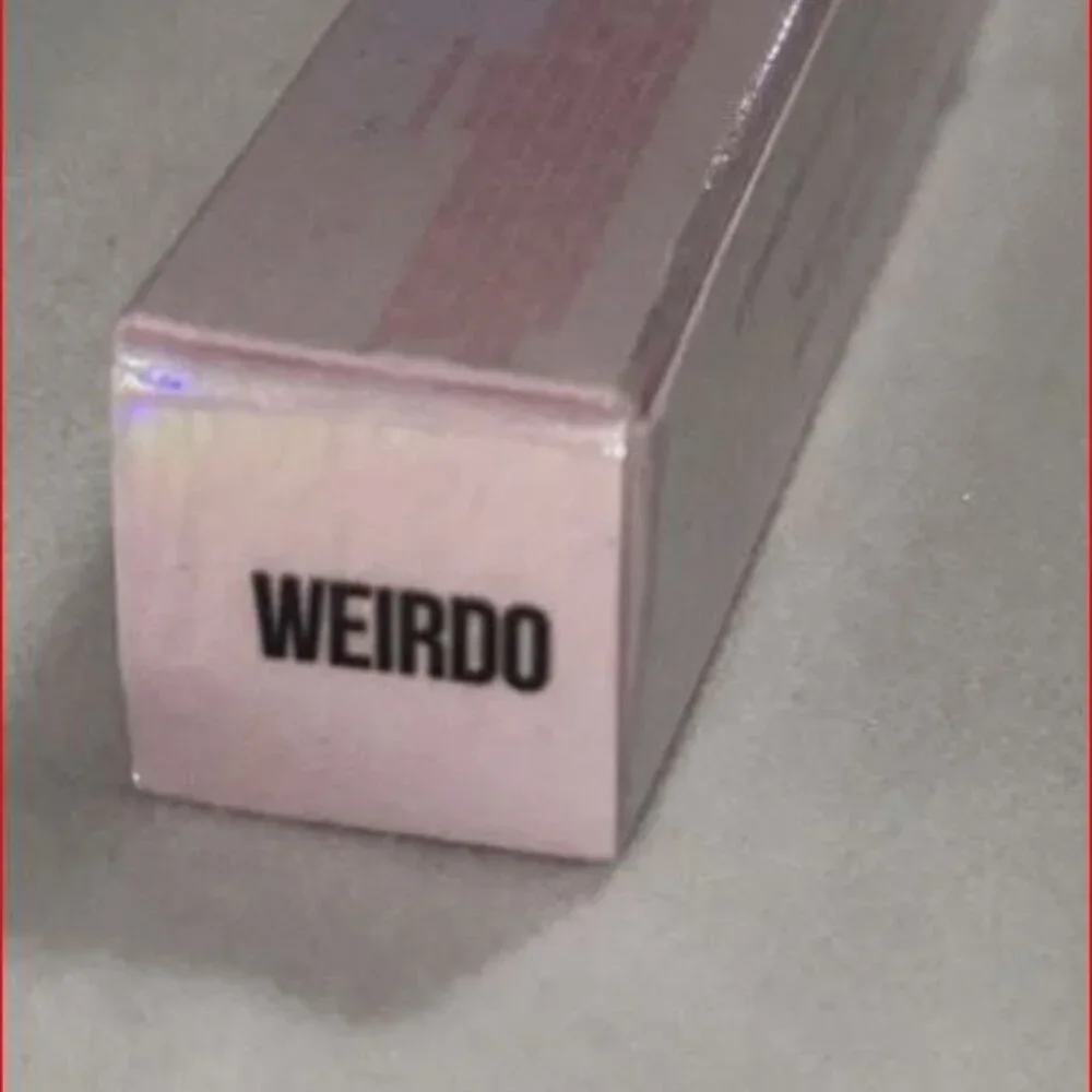 💋 Weirdo 💋 Jeffree Star Supreme Gloss- NIB - Picture 2 of 2